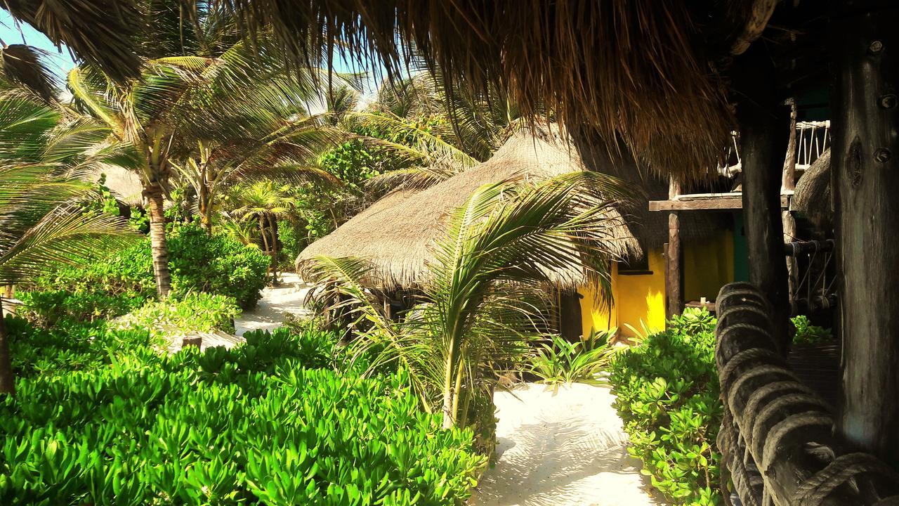 Cabanas La Luna Hotel Tulum Esterno foto