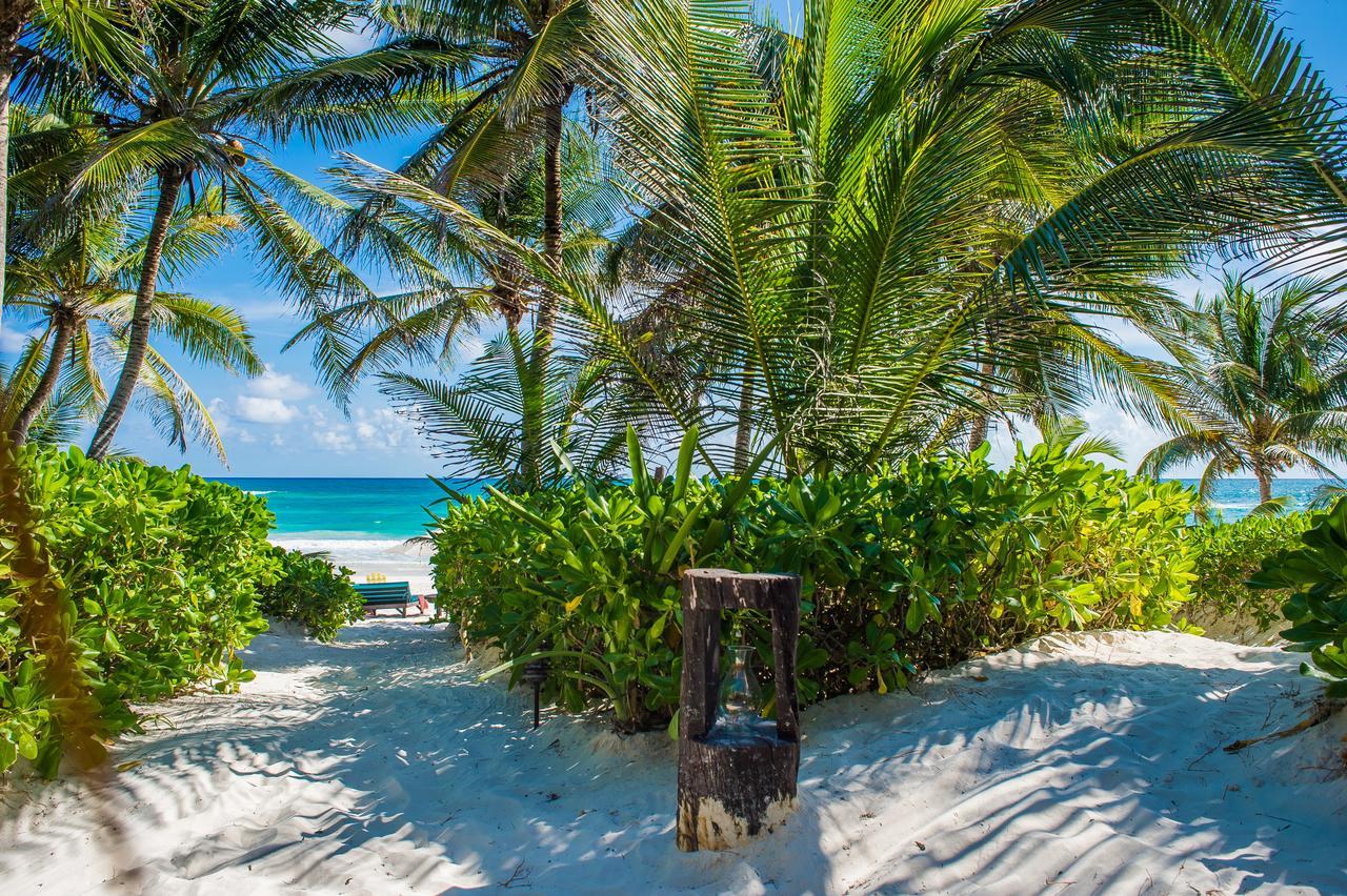 Cabanas La Luna Hotel Tulum Esterno foto
