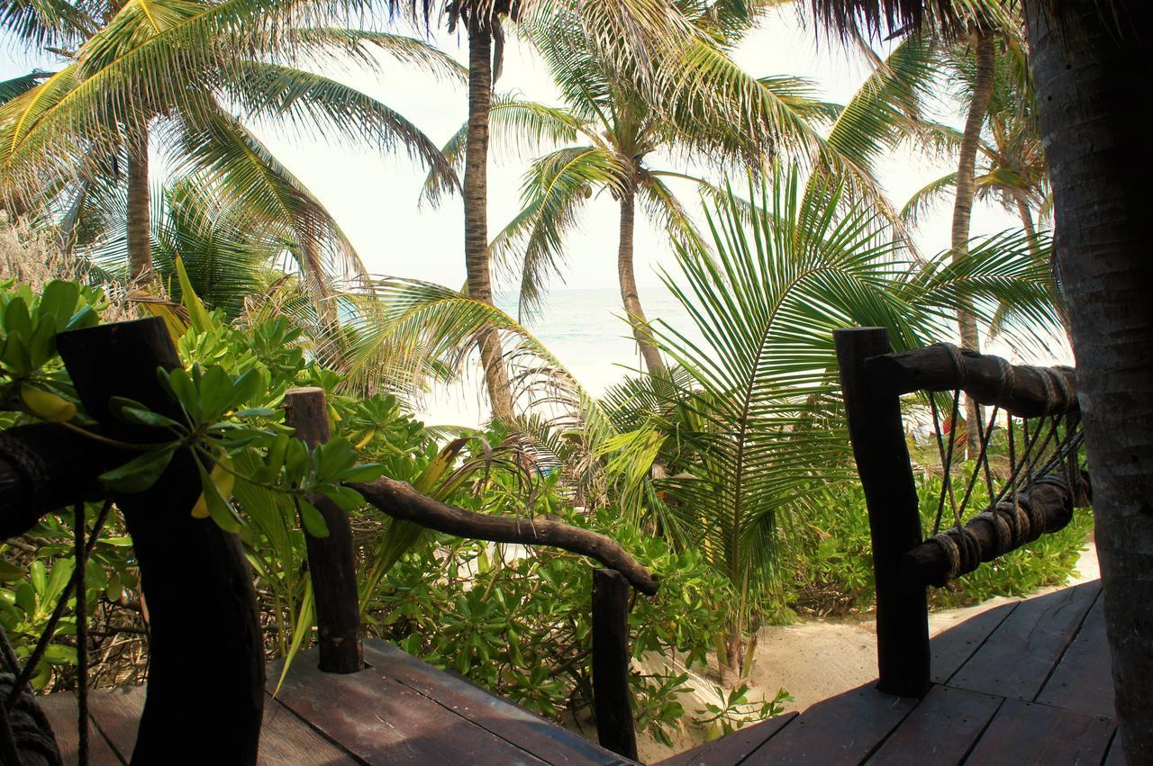 Cabanas La Luna Hotel Tulum Esterno foto