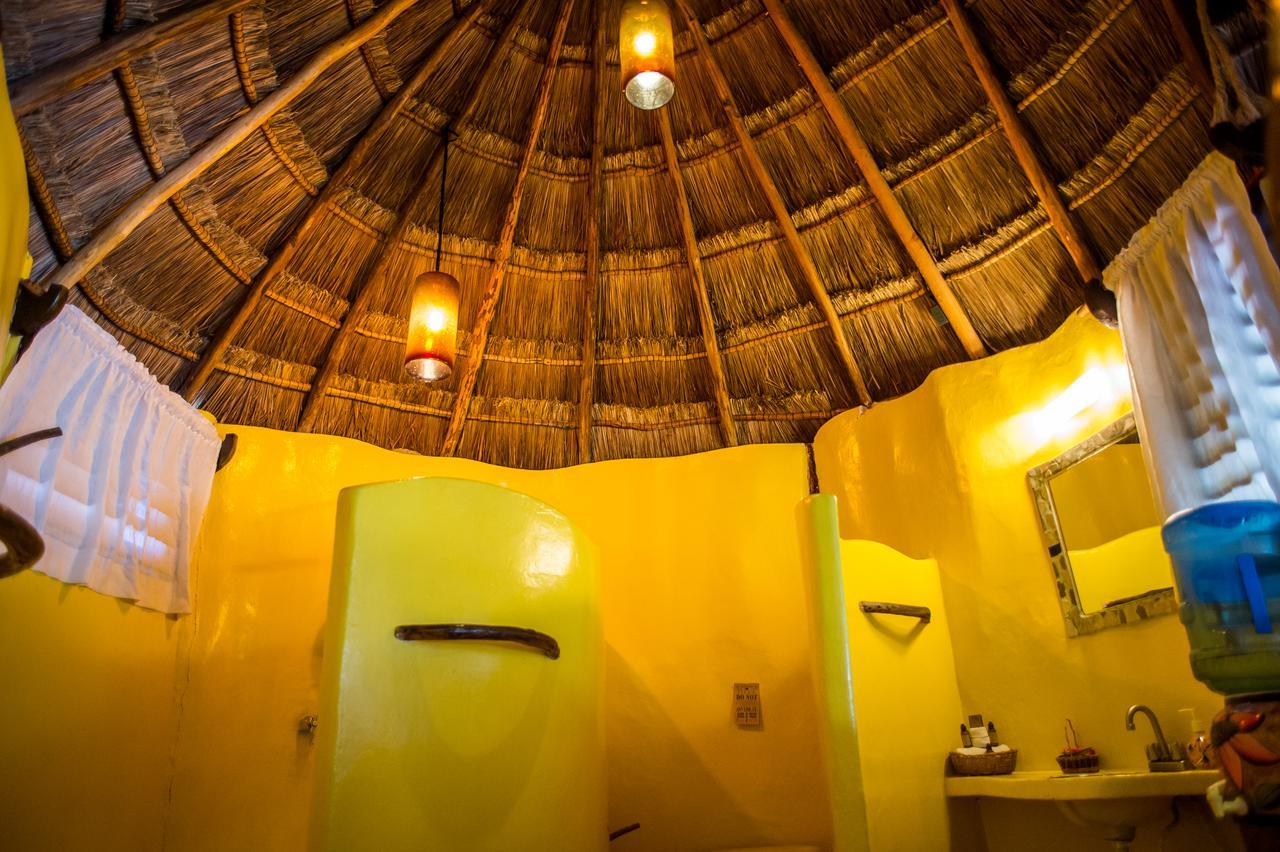 Cabanas La Luna Hotel Tulum Esterno foto