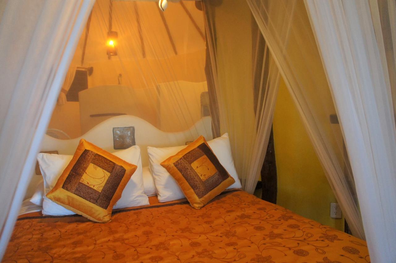 Cabanas La Luna Hotel Tulum Esterno foto