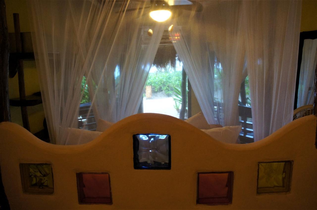 Cabanas La Luna Hotel Tulum Esterno foto