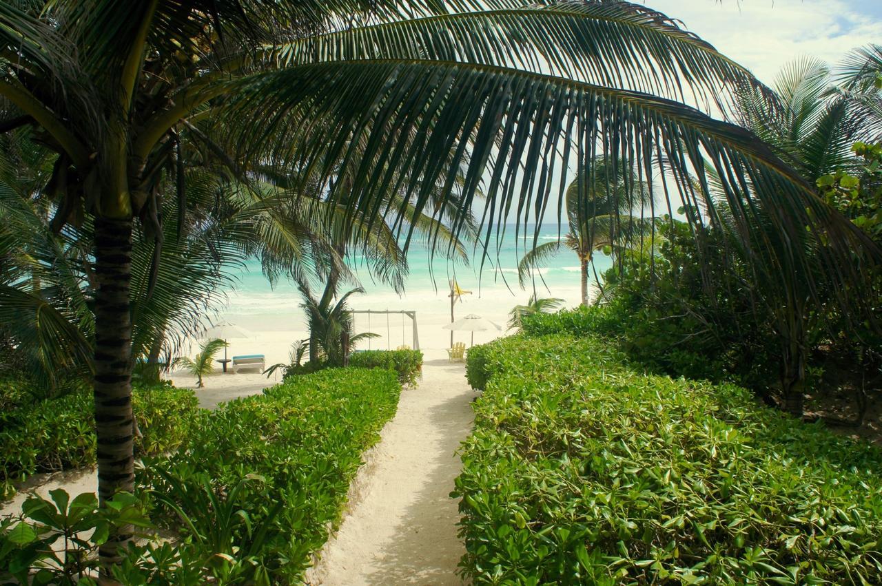 Cabanas La Luna Hotel Tulum Esterno foto